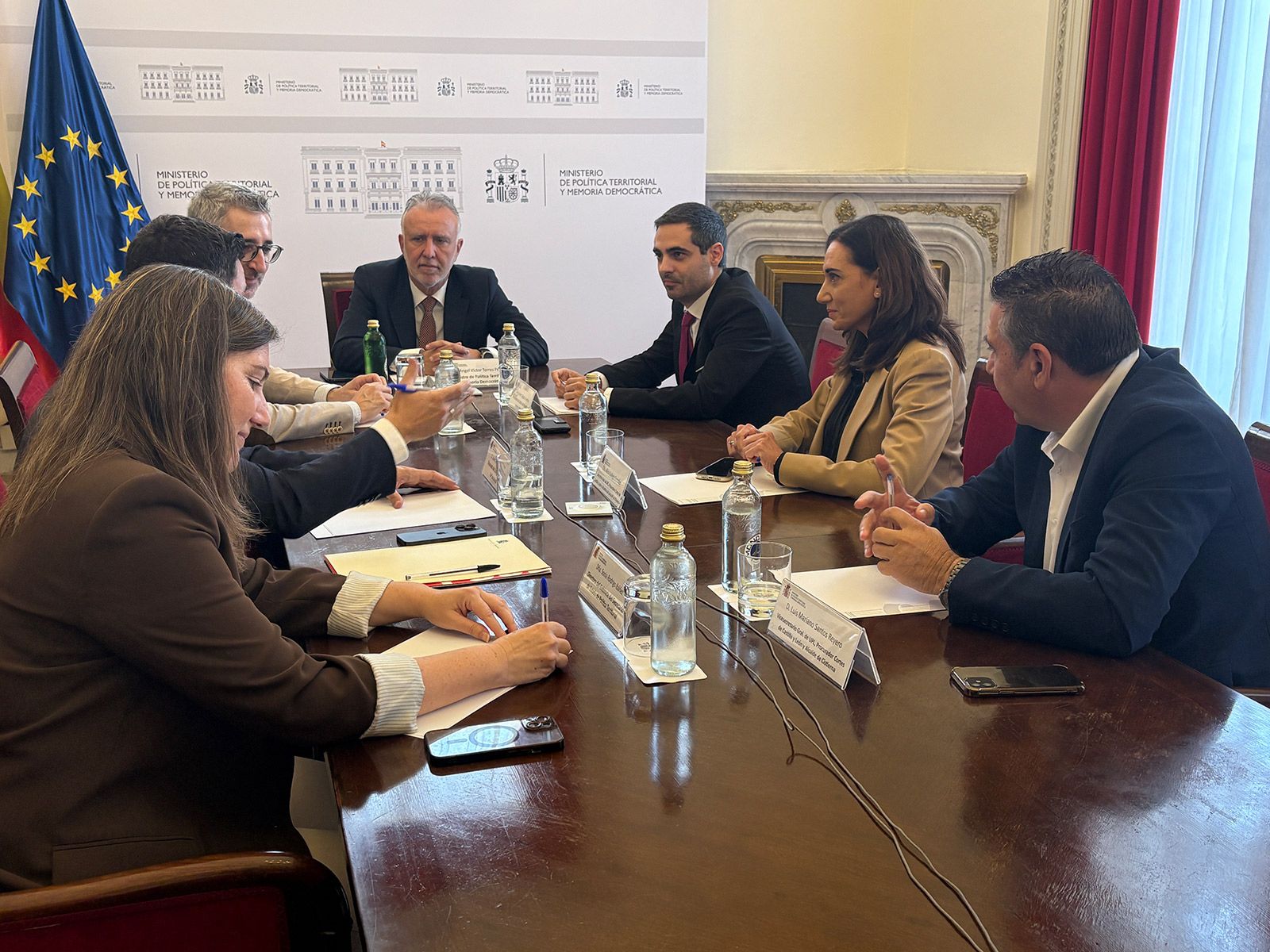 Reunión de UPL con Ángel Víctor Torres