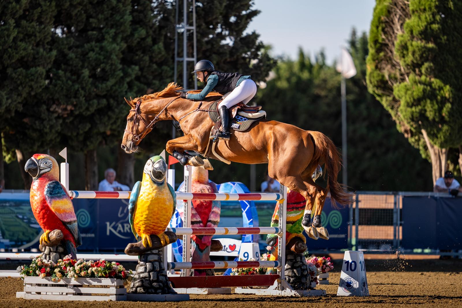 Daniela, durante uno de los saltos. | L.N.C.
