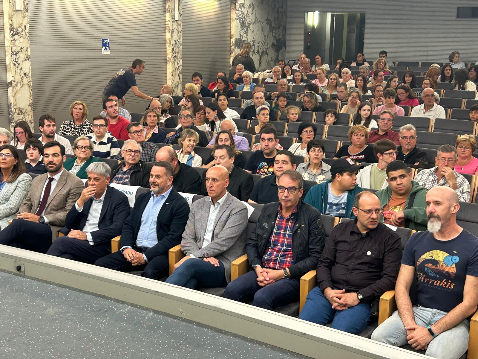 WhatsApp Image 2025 10 14 at 19.48.10 WhatsApp Image 2025 10 14 at 19.48.10