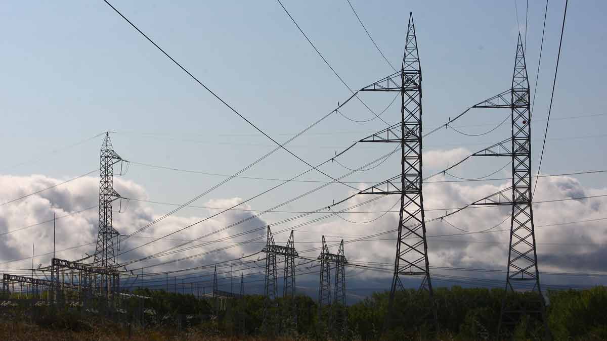 A pesar de la liberalización del mercado de energía eléctrica, la contratación todavía está muy concentrada en las grandes compañías. | ICAL
