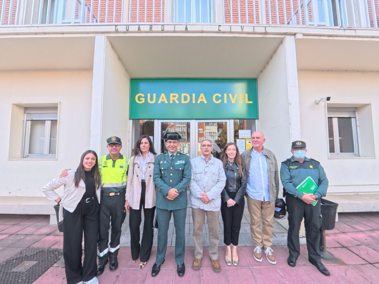 La AECC y la Guardia Civil impulsan en León el primer proyecto nacional conjunto de información y prevención frente al cáncer | L.N.C.