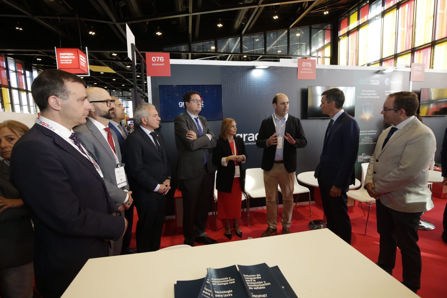 Pedro Sánchez visita León en la clausura del Enise (8)