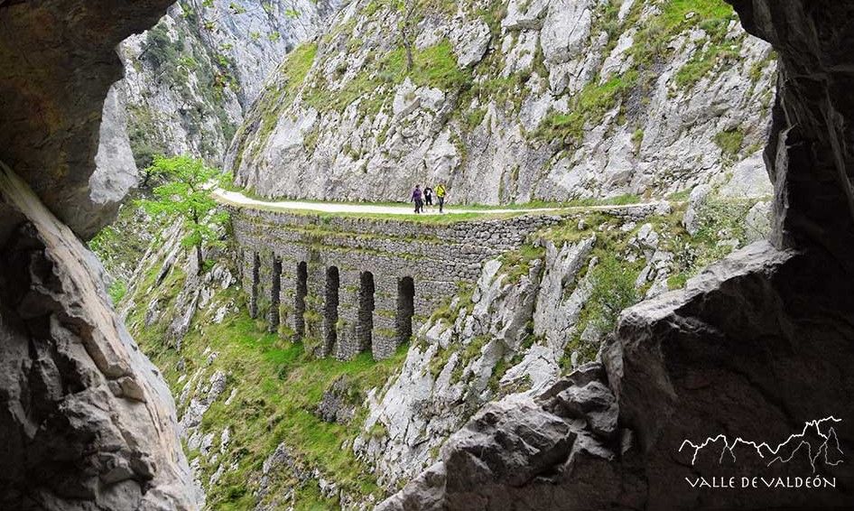 Vista de un tramo de la conocida Ruta del Cares. | VALLE DE VALDEÓN