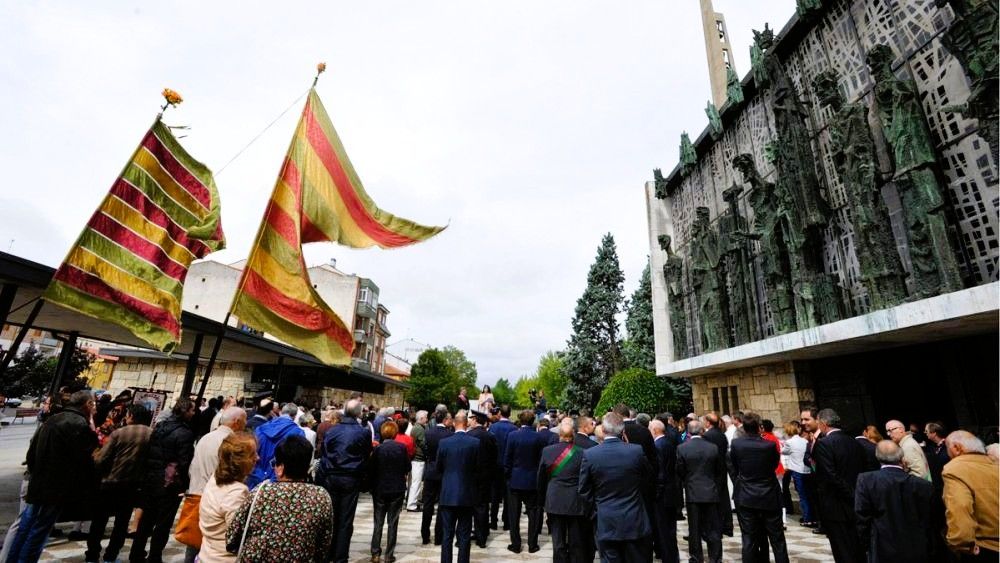 La Basílica, el hogar de la patrona de los leoneses, es en sí una joya arquitectónica, pero también el reflejo de un sentimiento.