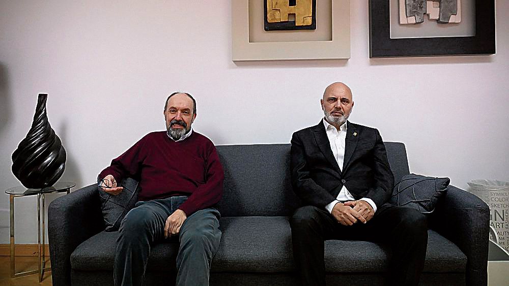 José Luis Chamosa (a la izquierda) junto a Vicente Carvajal. | SAÚL ARÉN