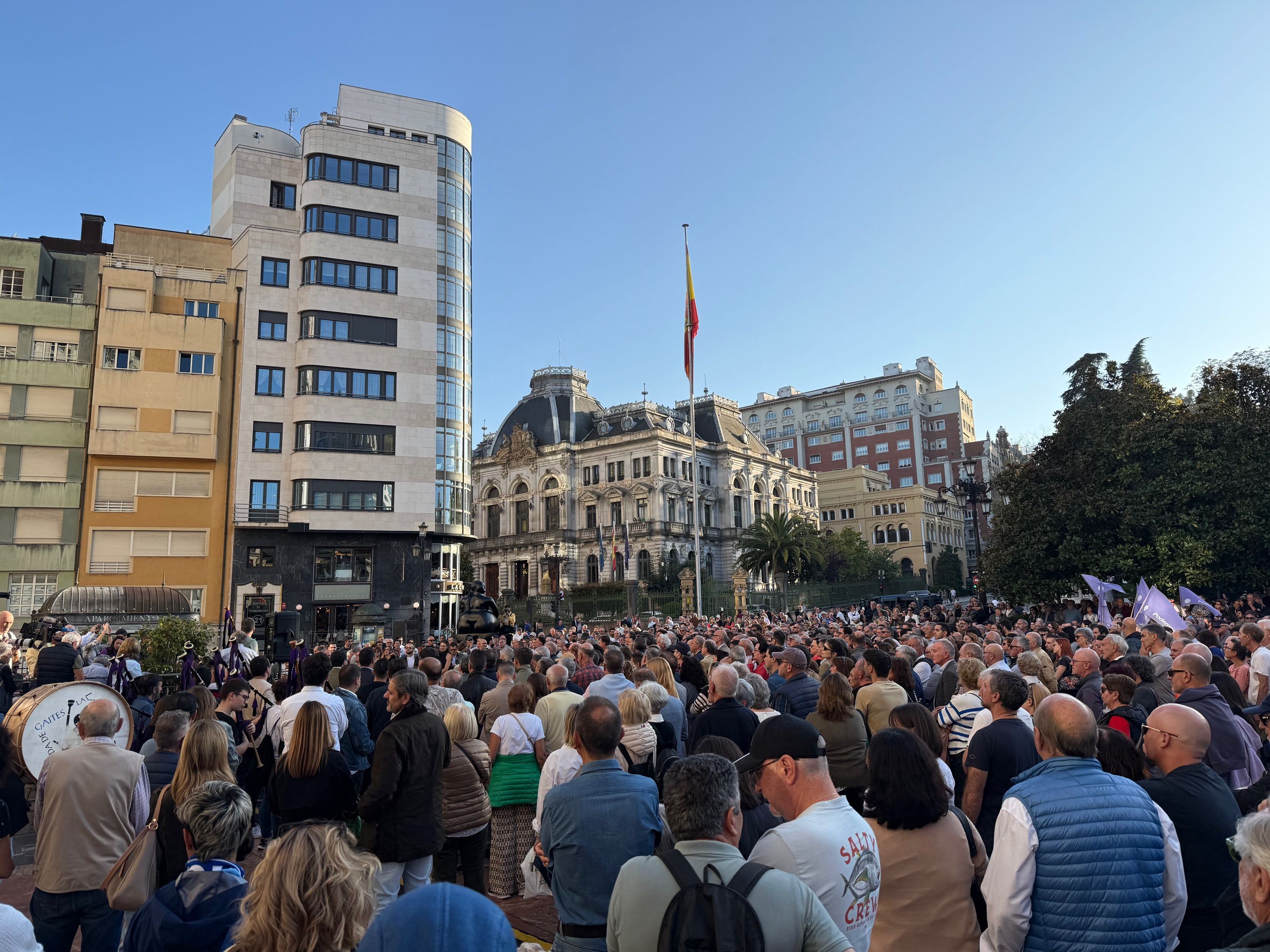 Un instante de la manifestación en contra del peaje celebrada en Oviedo. C.CENTENO