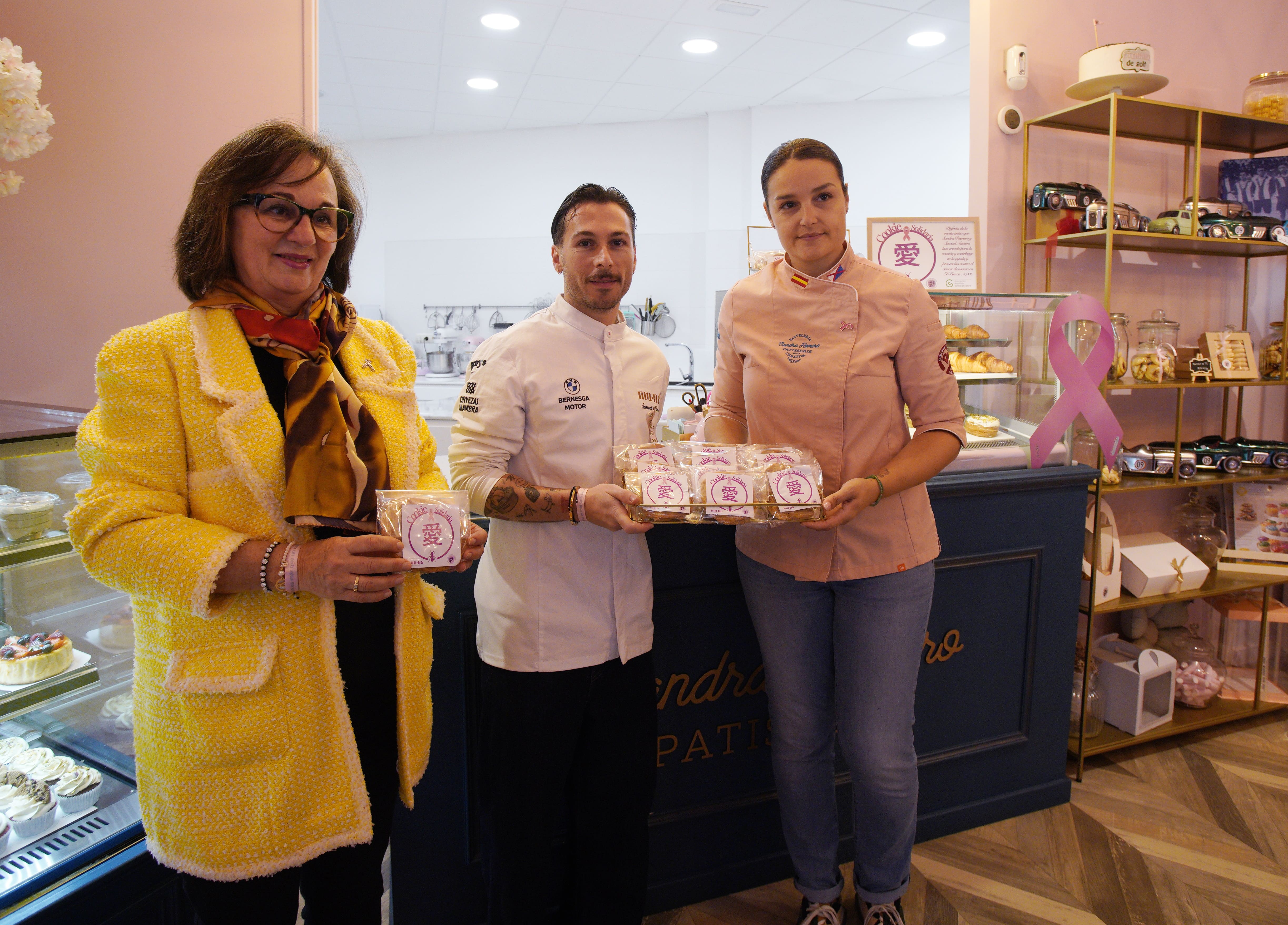 Presentación de la galleta solidaria. | CÉSAR SÁNCHEZ (ICAL)