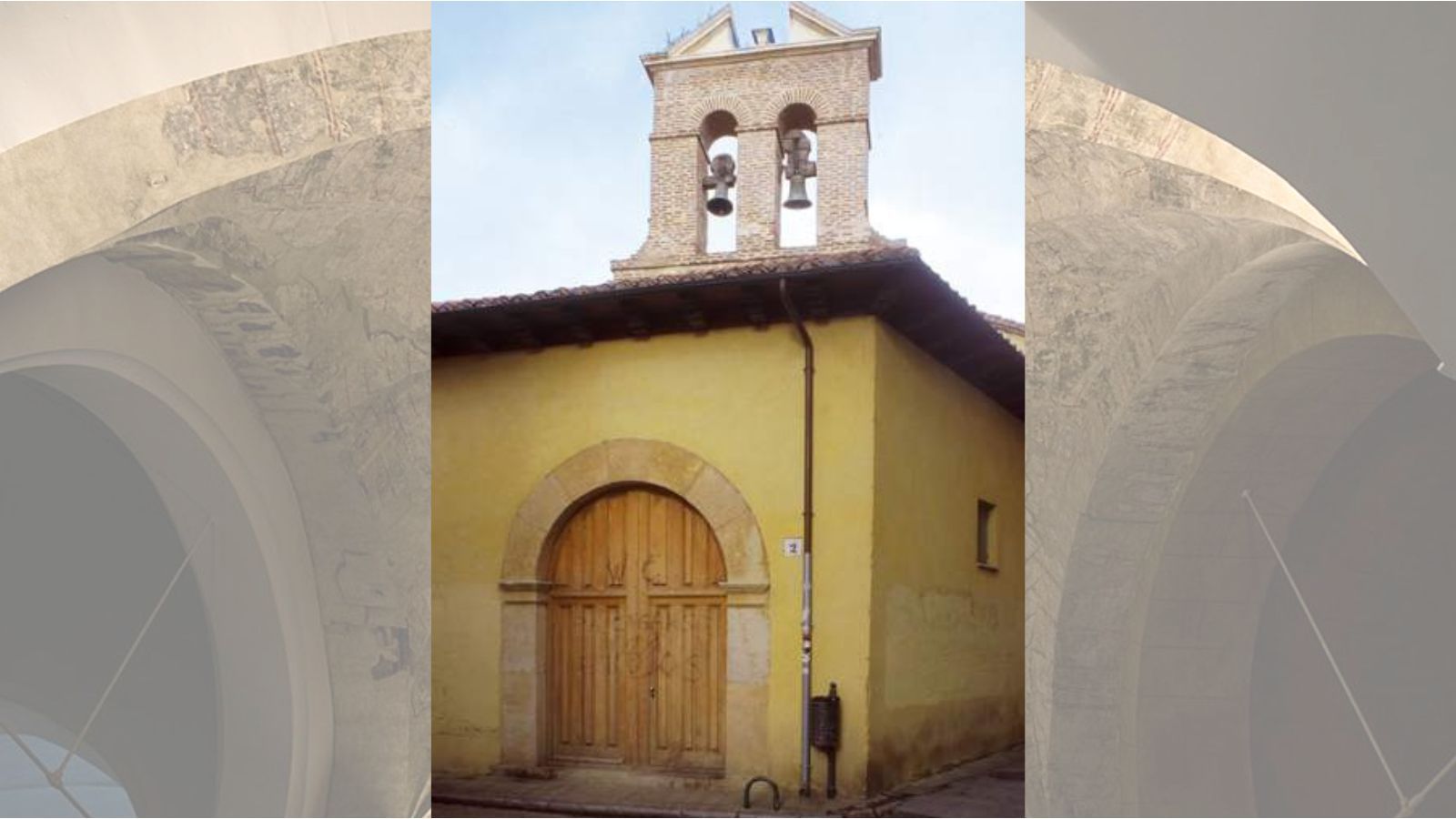 El exterior de la Iglesia de San Salvador de Palat de Rey. | TURISMO DE CASTILLA Y LEÓN El exterior de la Iglesia de San Salvador de Palat de Rey. | TURISMO DE CASTILLA Y LEÓN