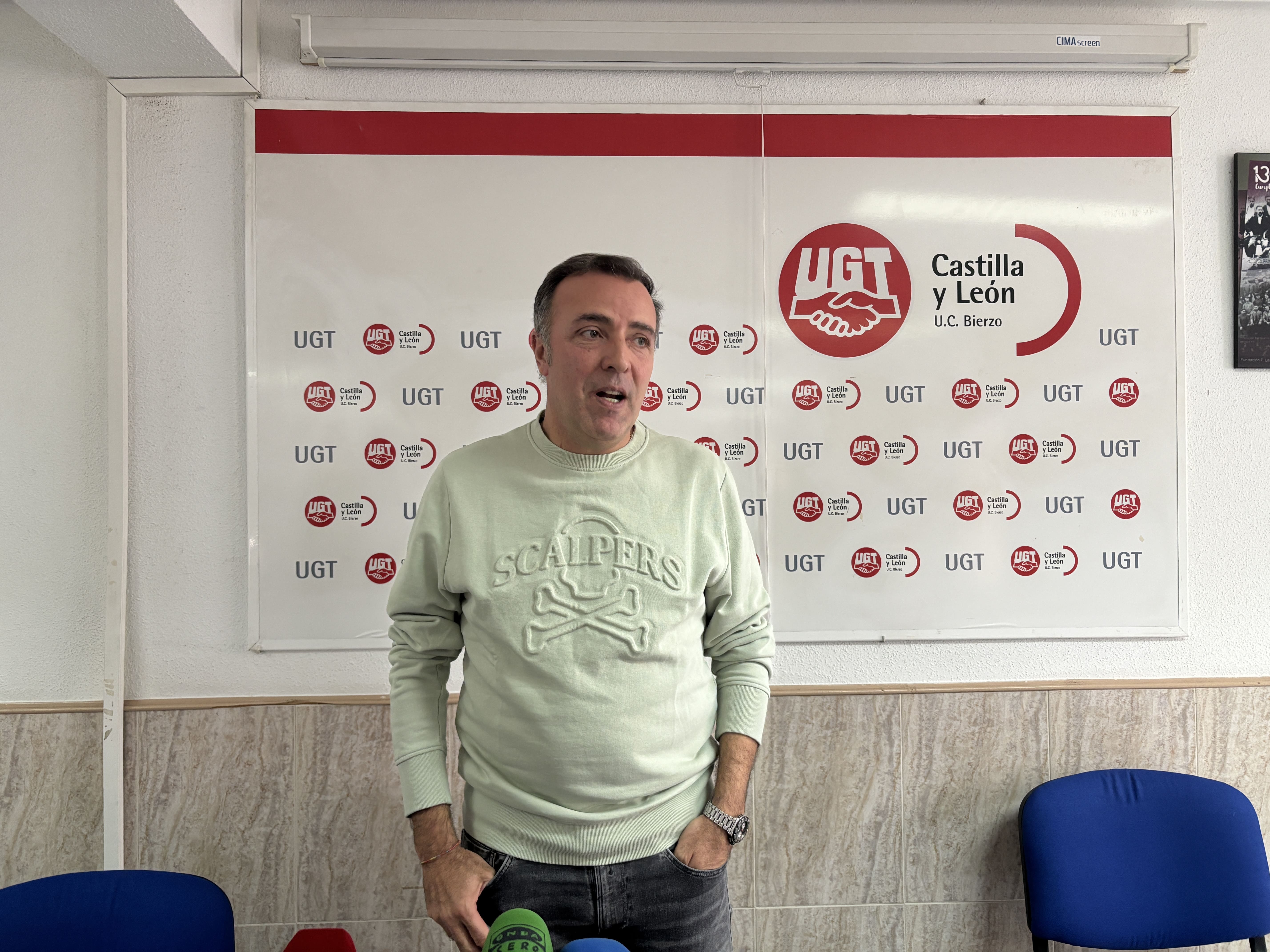 Omar Rodríguez es el secretario general de UGT en el Bierzo. | JAVIER FERNÁNDEZ