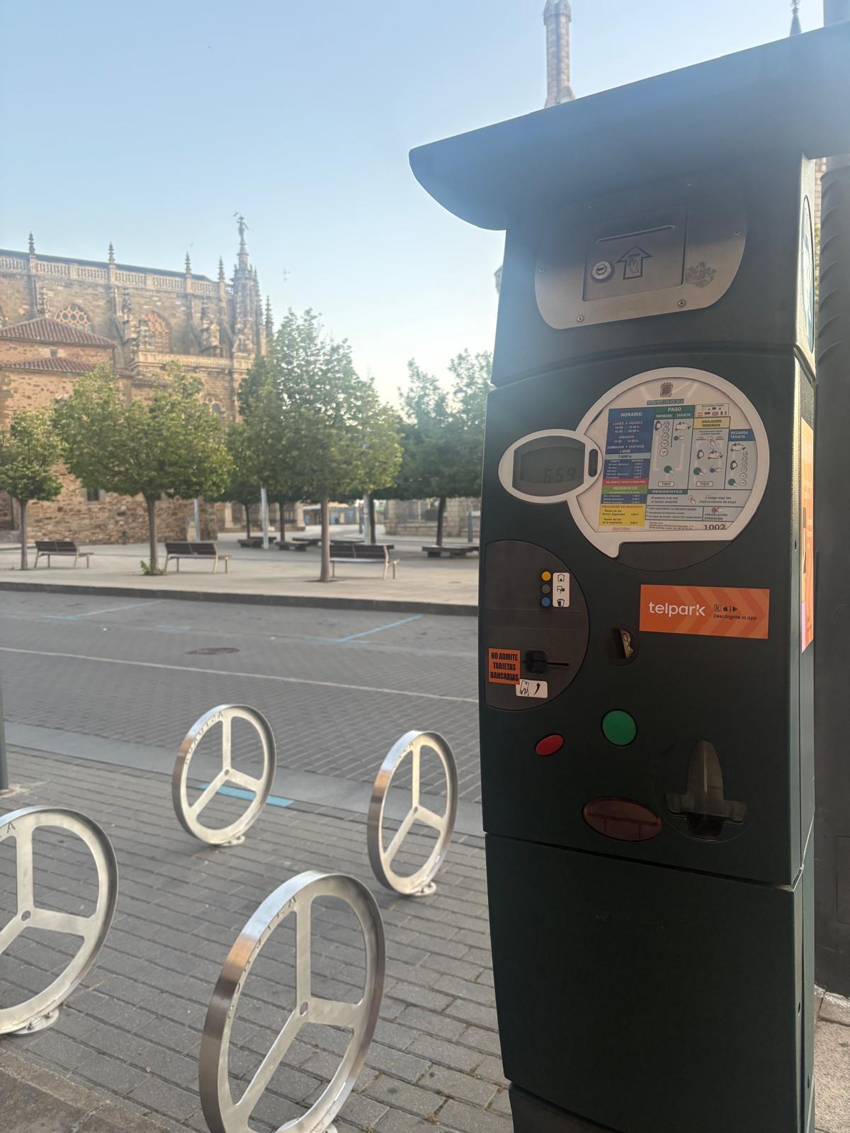 Un parquímetro de la ORA de Astorga. | L.N.C.