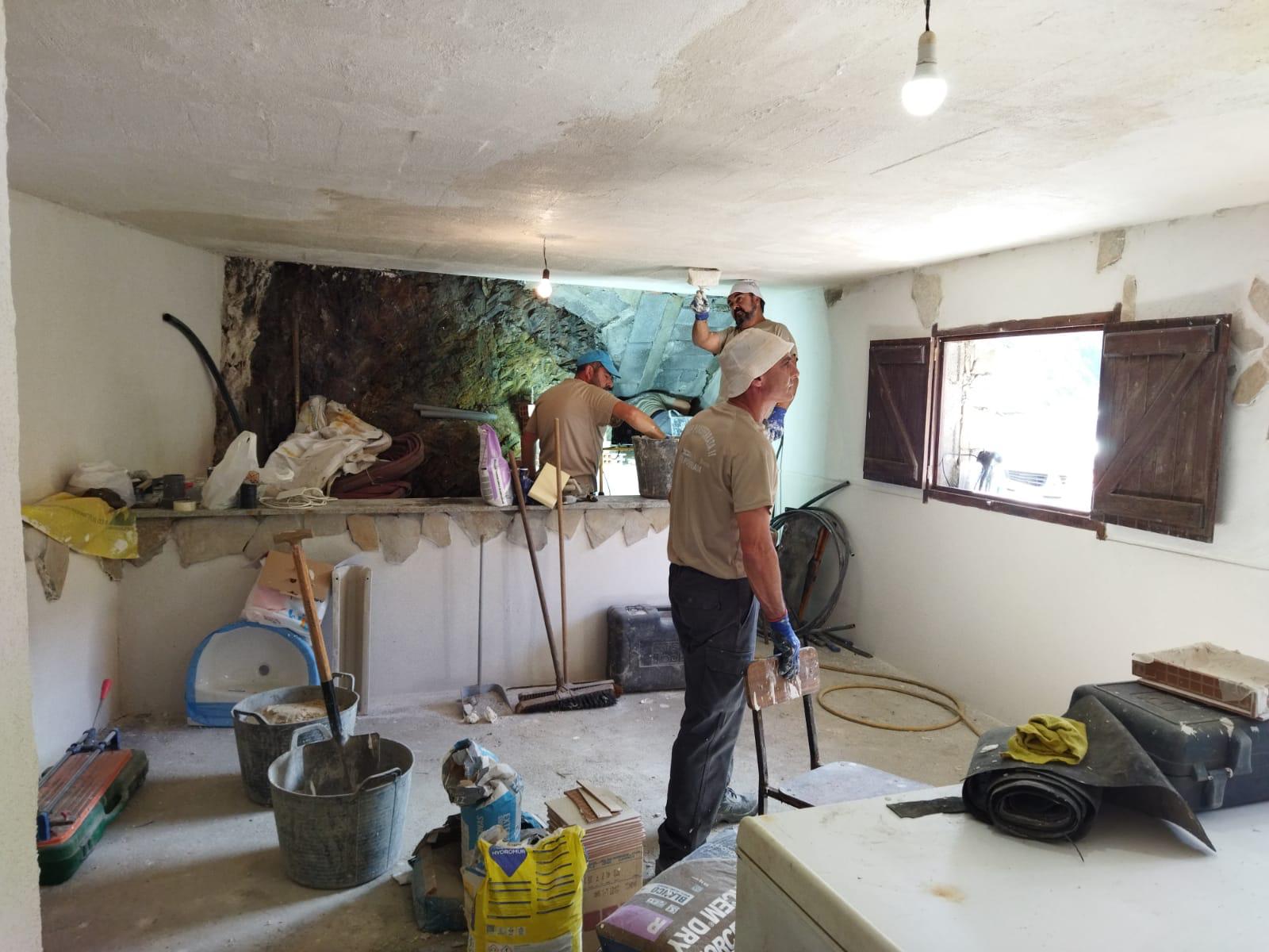 Obras a cargo de los alumnos del programa Mixto de Formación y Empleo 'Ponferrada II'.