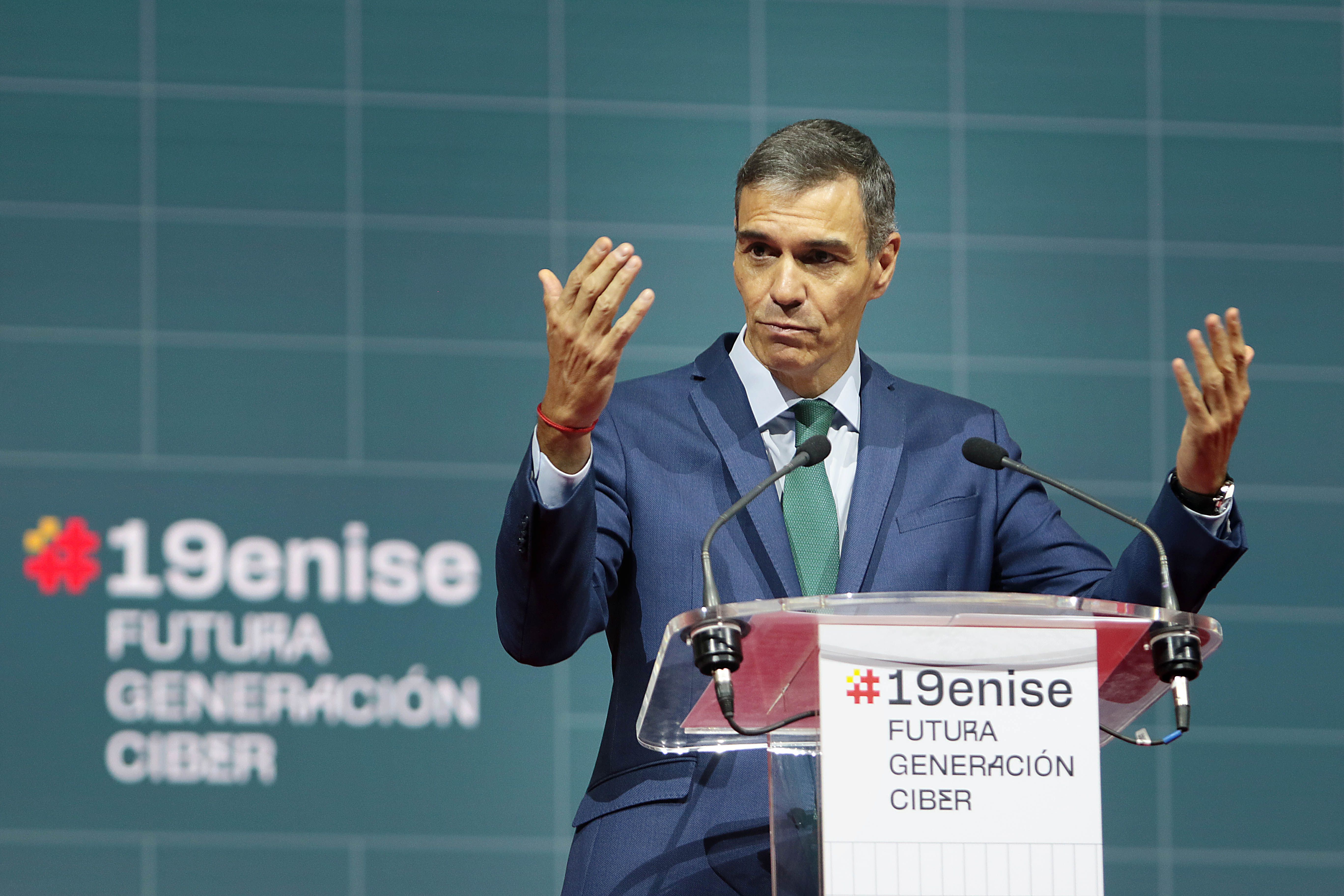 Pedro Sánchez, durante la clausura del Enise el pasado 16 de octubre. PEIO GARCÍA (ICAL) Pedro Sánchez, durante la clausura del Enise el pasado 16 de octubre. PEIO GARCÍA (ICAL)