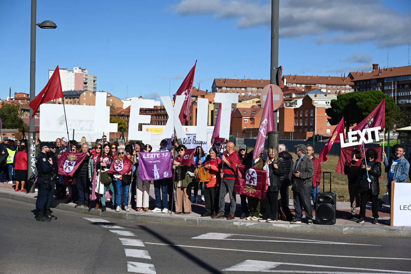 WhatsApp Image 2025 10 26 at 11.23.40 WhatsApp Image 2025 10 26 at 11.23.40