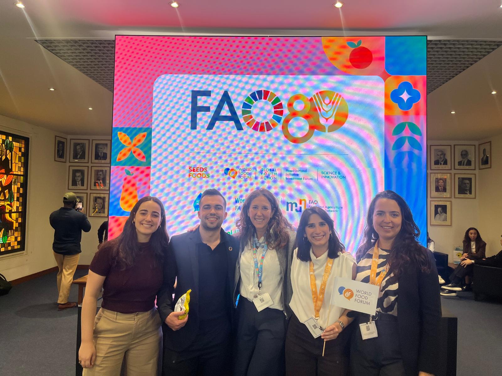Eugenia Rendueles junto con representantes del Capítulo Español y Javier García Bravo del World Food Forum. |L.N.C. Eugenia Rendueles junto con representantes del Capítulo Español y Javier García Bravo del World Food Forum. |L.N.C.