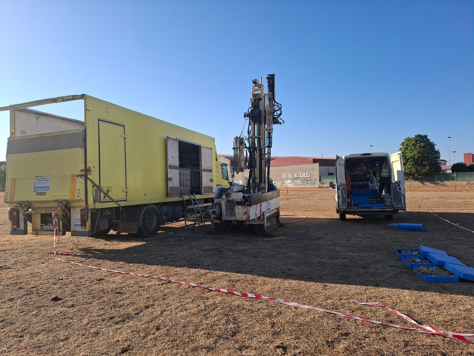 Catas en los terrenos de la futura facultad de medicina.