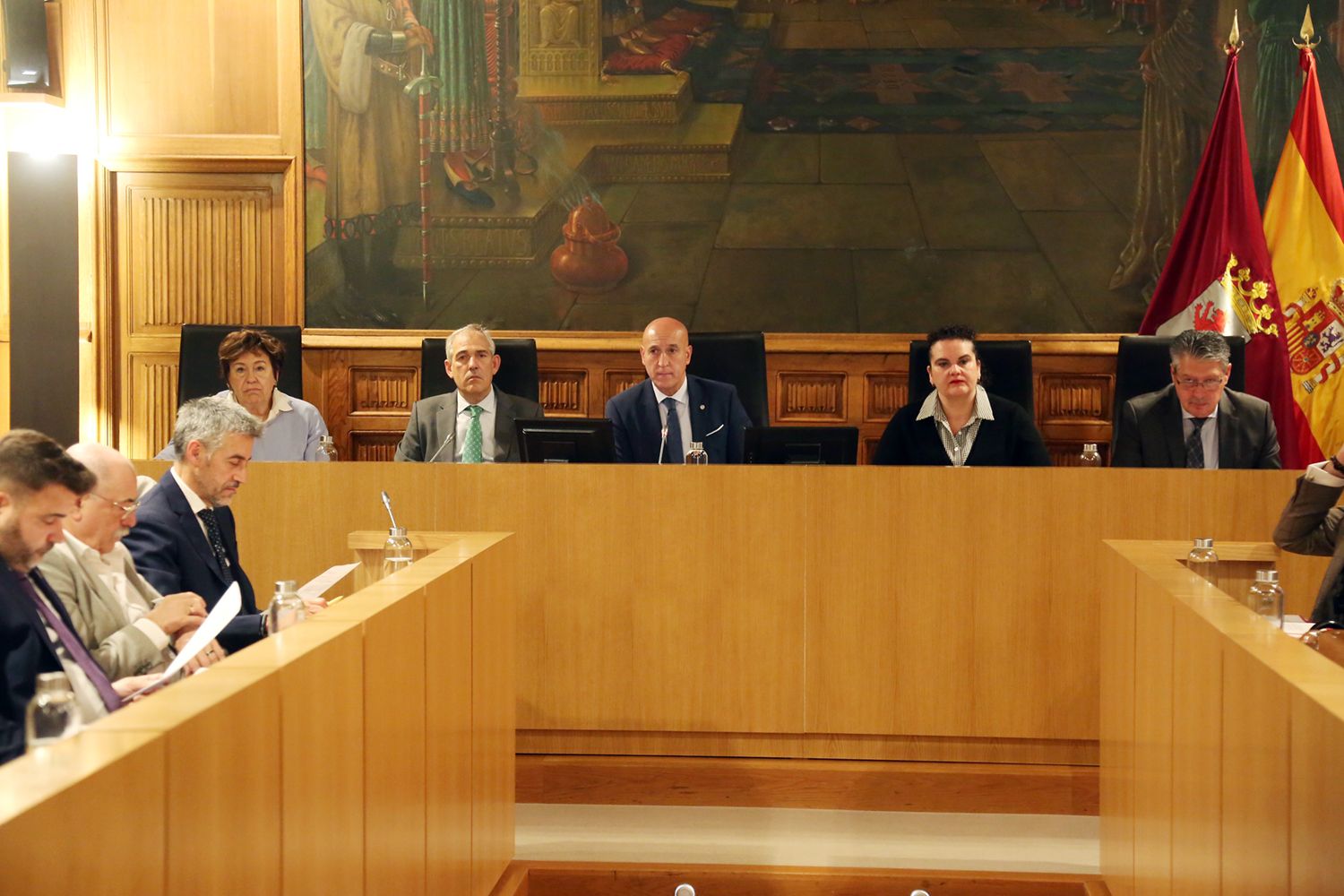 Un instante de la sesión plenaria celebrada este viernes en el Palacio de los Guzmanes. | LNC Un instante de la sesión plenaria celebrada este viernes en el Palacio de los Guzmanes. | LNC