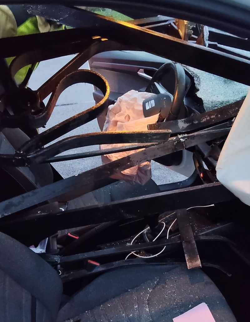 Imagen de los Bomberos en el lugar del accidente (2)