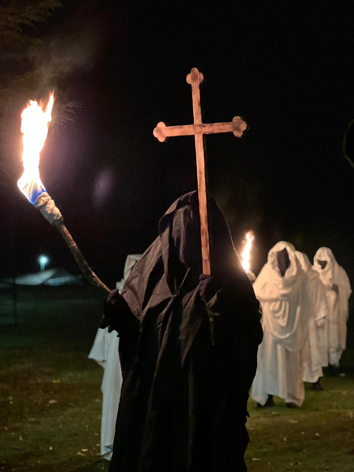 Procesión de ánimas en Villalfeide, Matallana de Torío. | ANDRÉS GONZÁLEZ