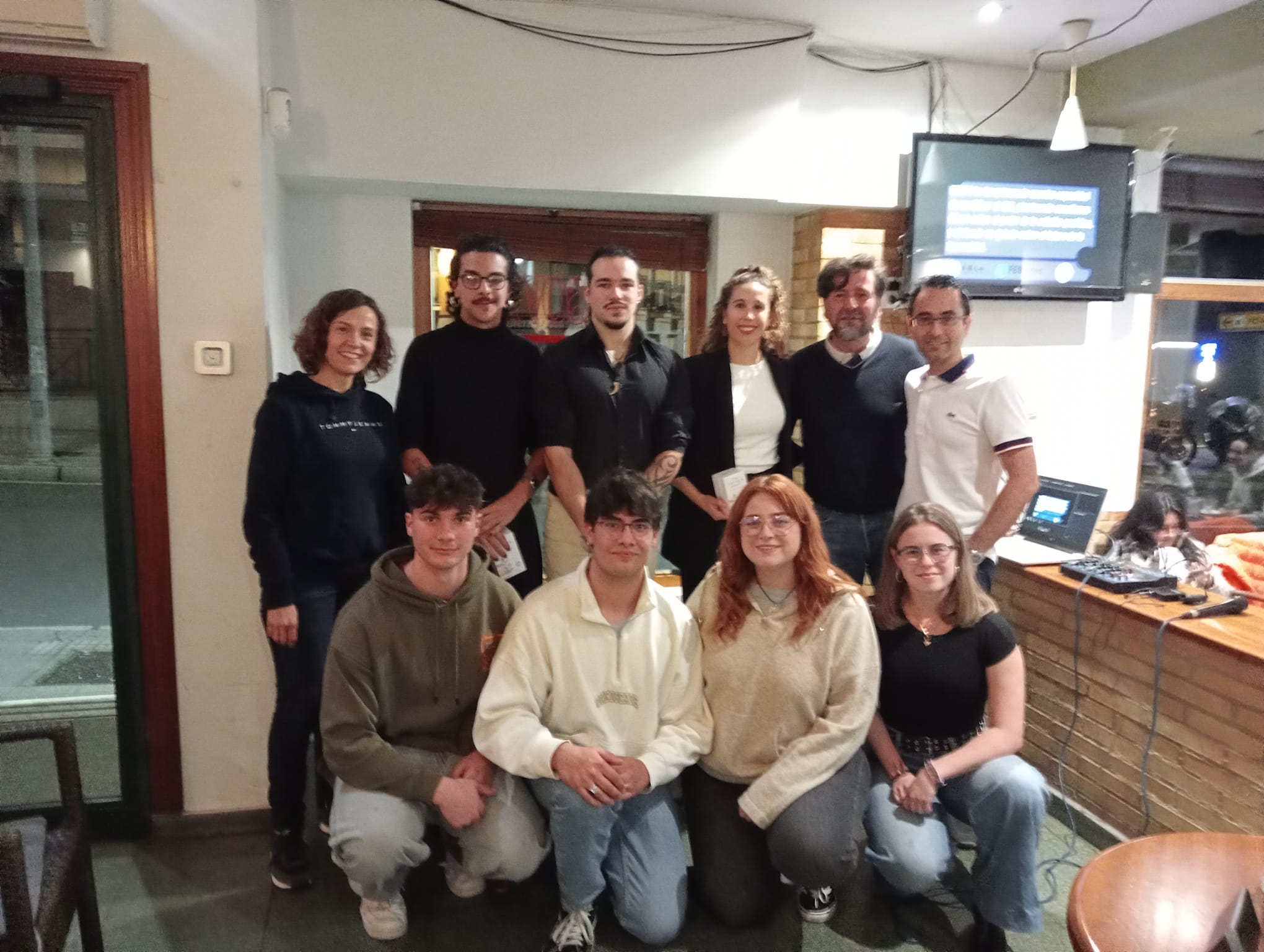 Imagen de una edición anterior de esta actividad de divulgación científica, 'Con Ciencia, Té'. | L.N.C. Imagen de una edición anterior de esta actividad de divulgación científica, 'Con Ciencia, Té'. | L.N.C.