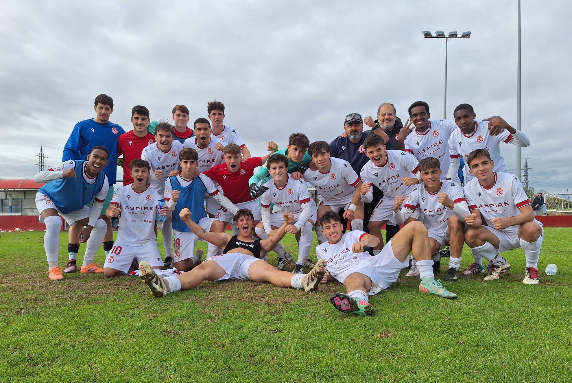 El Júpiter dejó atrás su racha de tres derrotas consecutivas ganando ante otro filial, el del Mirandés. CYDL