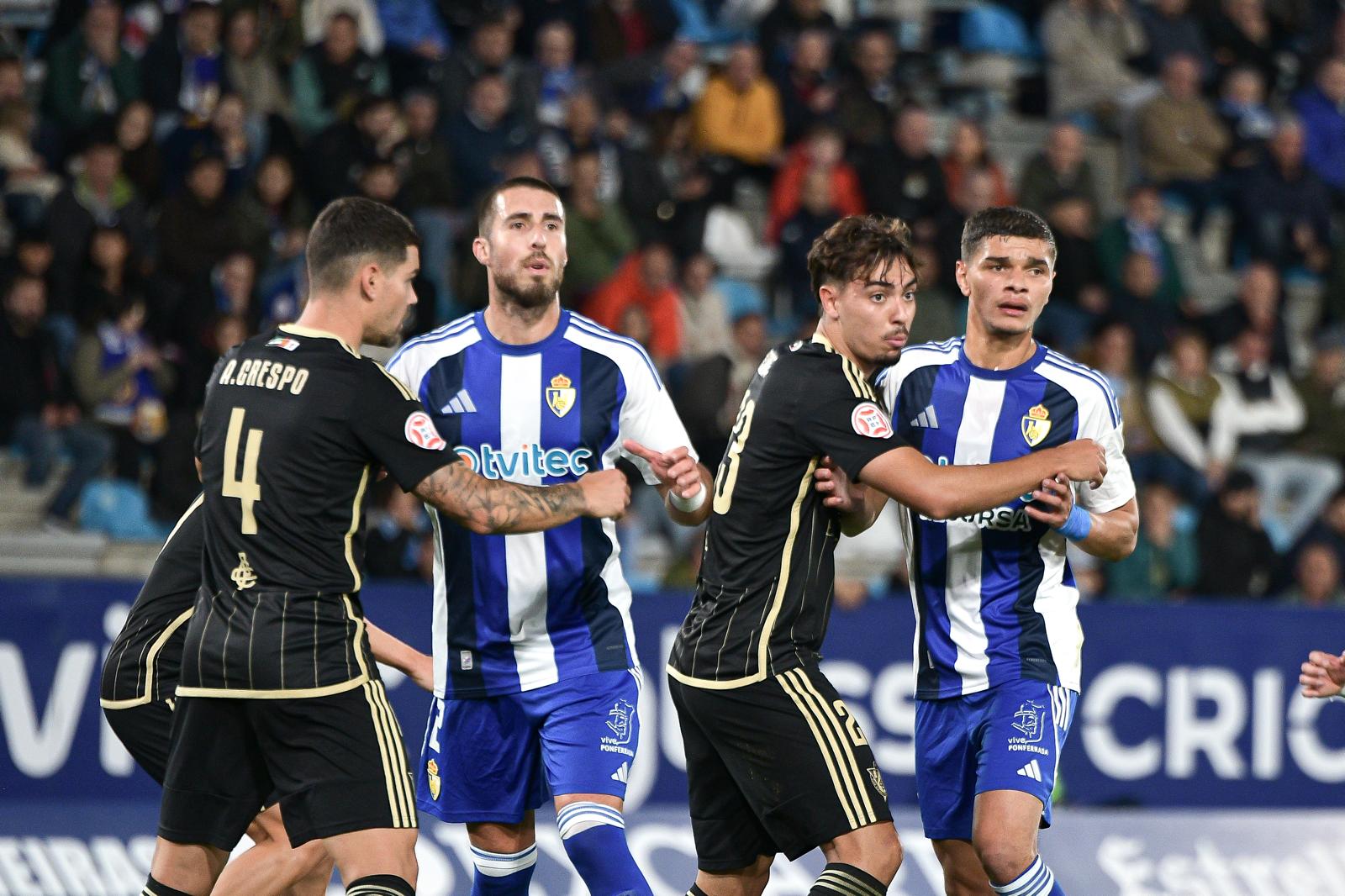 El Barakaldo, con nueve partidos seguidos anotando, podría cortar la racha de imbatibilidad de la Ponferradina esta temporada con cuatro porterías a cero seguidas. QUINITO