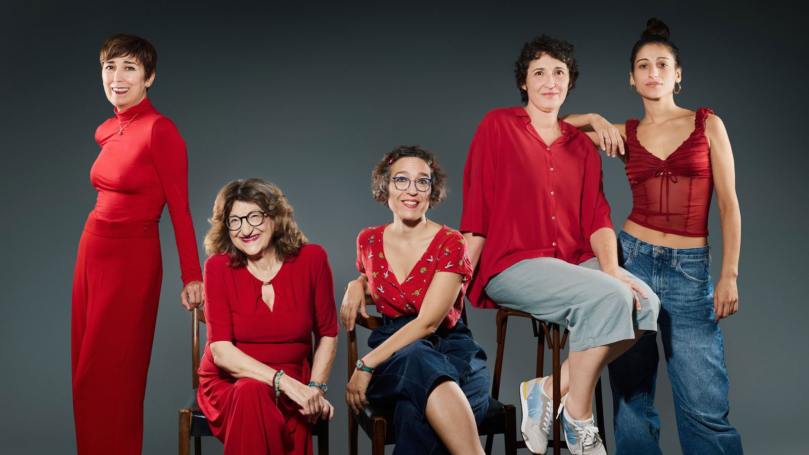 Carmen Navarro, Mamen García, Lucía Miranda, Miriam Montilla y Carolina Yuste forman parte de 'Caperucita en Manhattan'. | DOMINIK VALVO