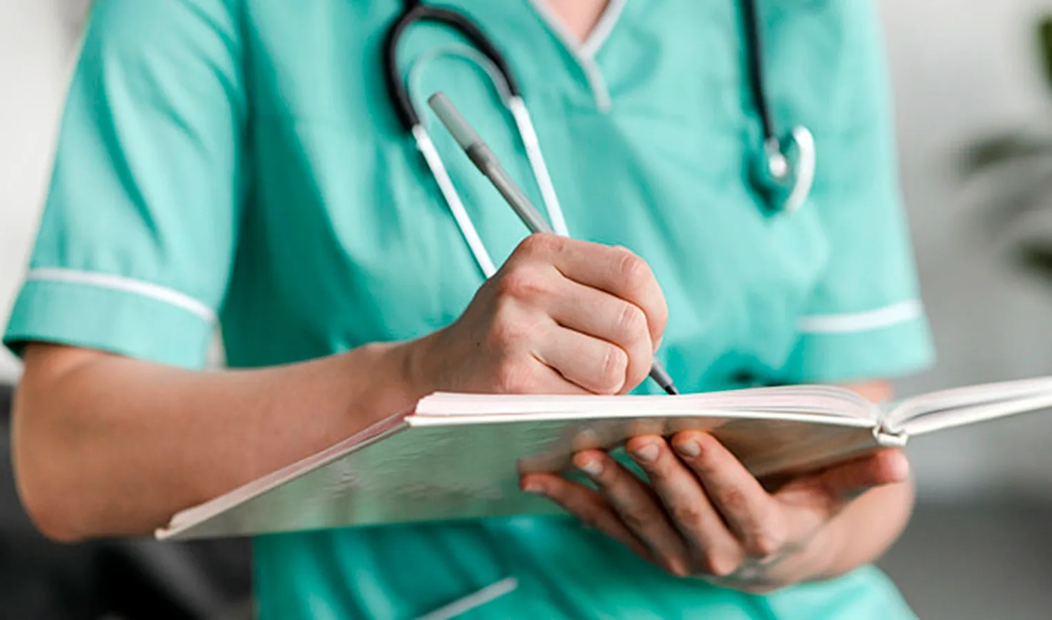 Una decena de profesionales leoneses se ven afectados por el concurso de traslados. Una decena de profesionales leoneses se ven afectados por el concurso de traslados.