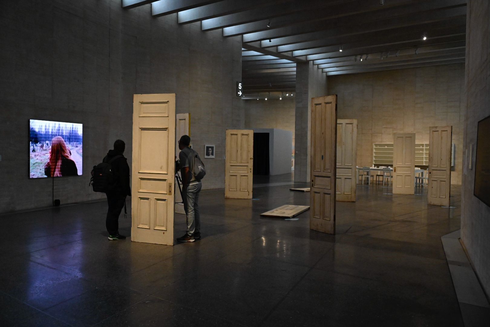 Un instante de la inauguración de la exposición de Yoko Ono en el Musac. | SAÚL ARÉN