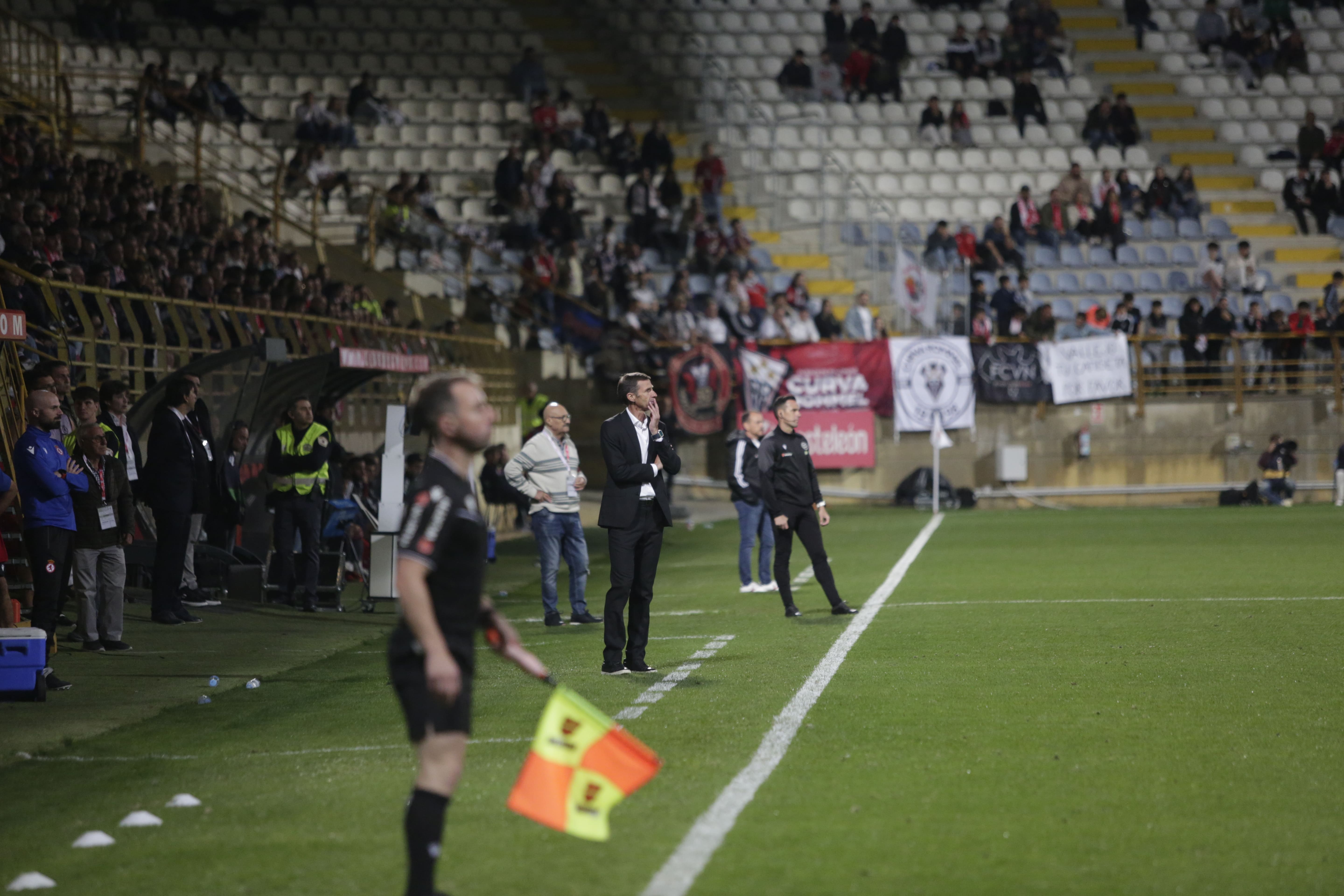 El ‘Cuco’ Ziganda durante un partido de la Cultural en el Reino. FERNANDO OTERO El ‘Cuco’ Ziganda durante un partido de la Cultural en el Reino. FERNANDO OTERO