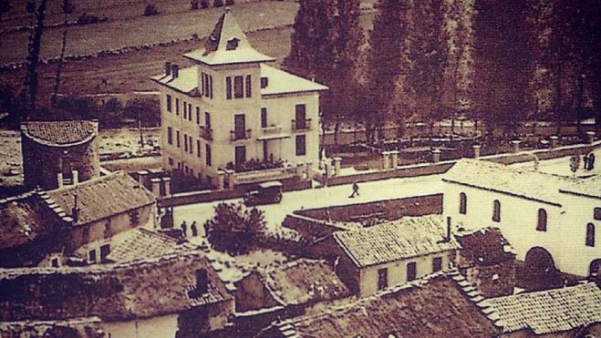 El famoso palacete de la familia Fierro en Lugueros, destruido en la guerra