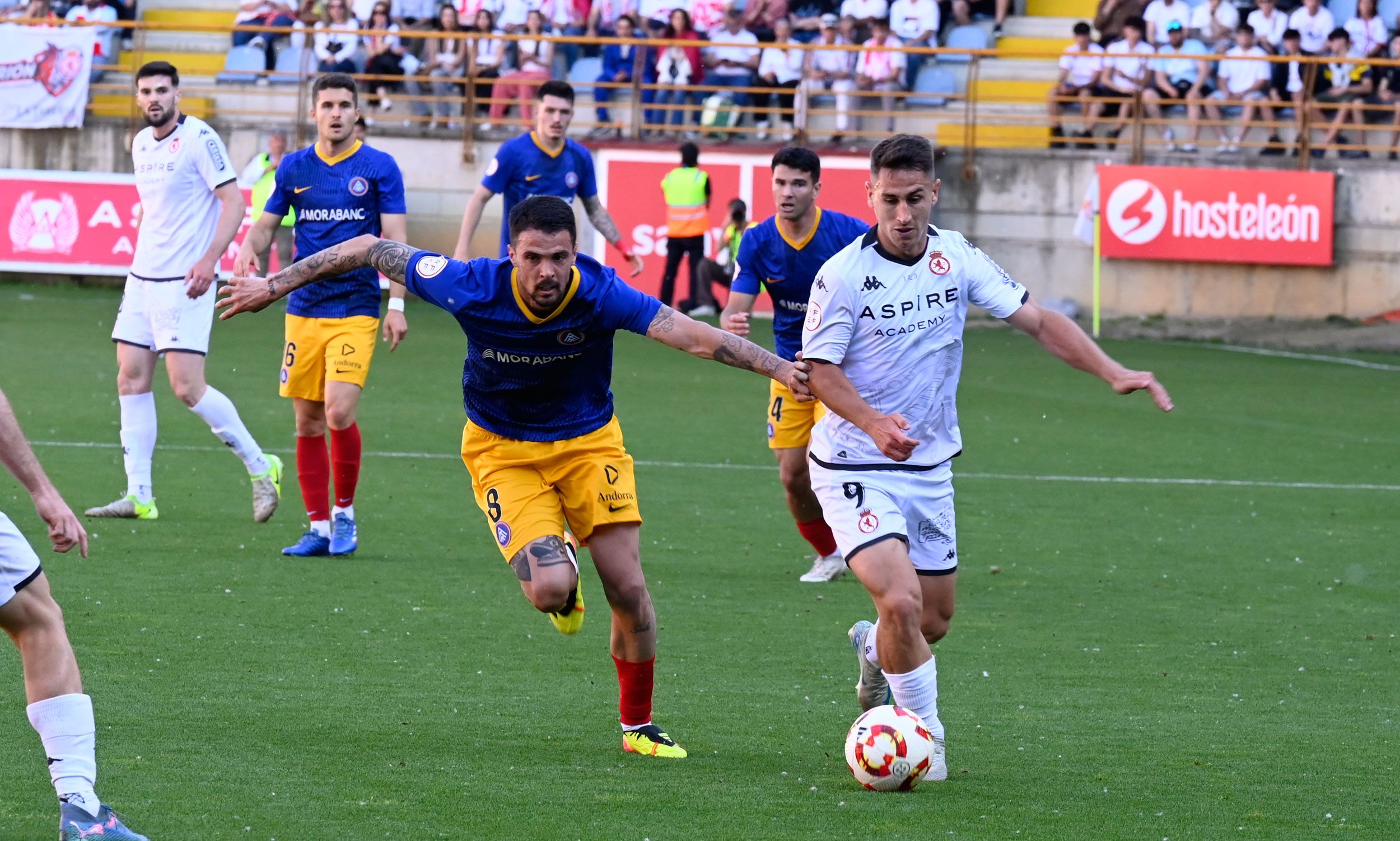 Manu Justo, durante el choque ante el Andorra en el que ascendió la Cultural. | SAÚL ARÉN