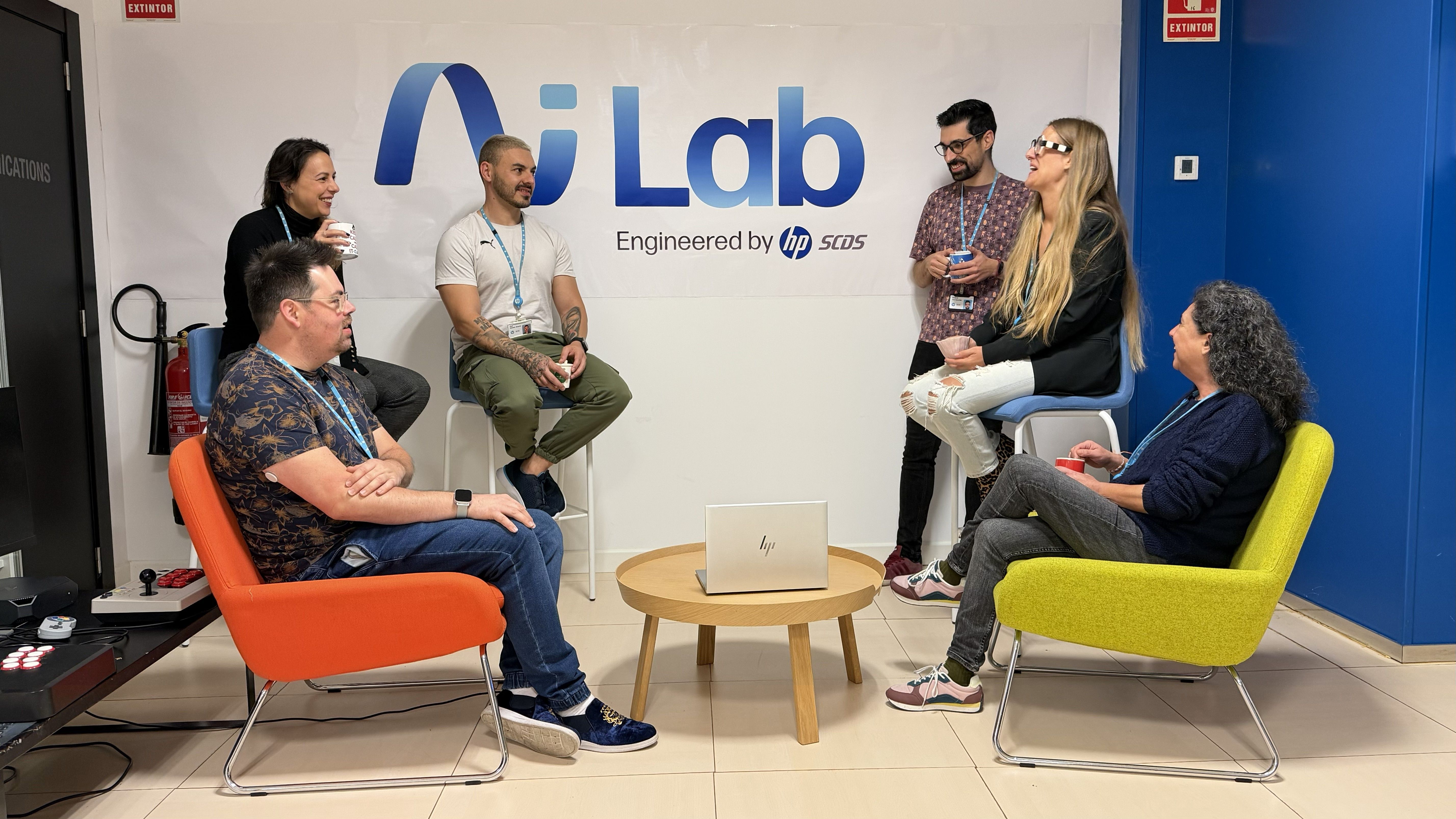 HP quiere acompañar a empresas y a la sociedad en la adopción de la IA.