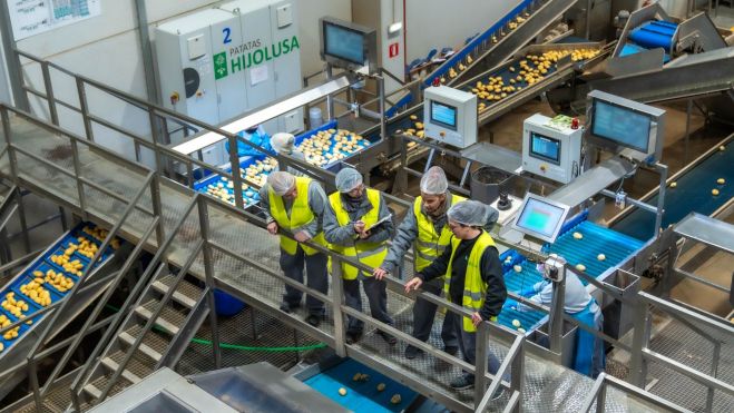 Nuevas instalaciones, digitalización, profesionalización del equipo. SOMOS HIJOLUSA Nuevas instalaciones, digitalización, profesionalización del equipo. SOMOS HIJOLUSA