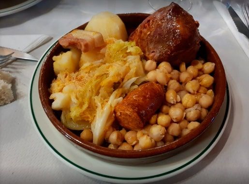 Una de las especialidades del Mesón El Lago.