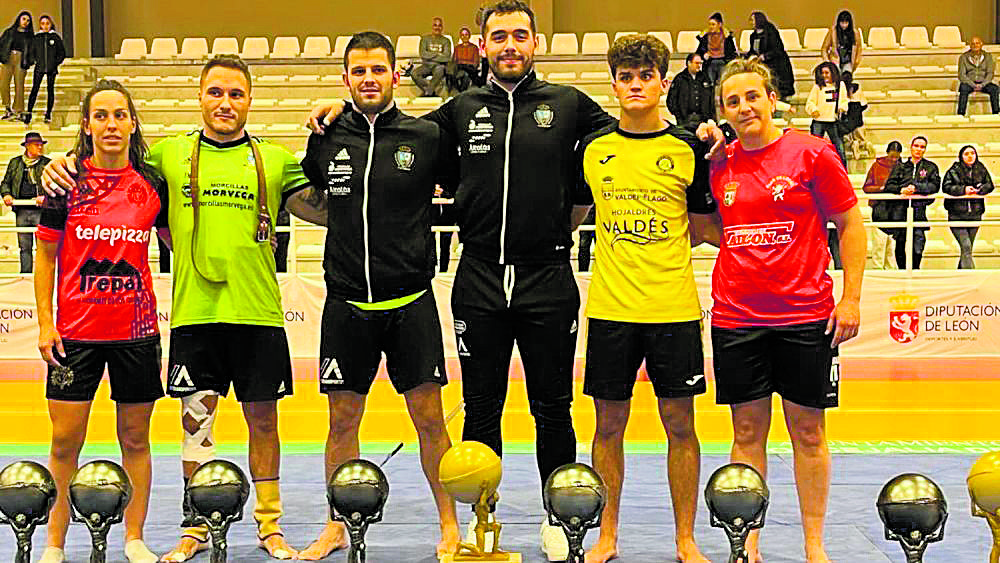 Los campeones de 2024, Priscila (que ganó en dos pesos), Moisés La Roca, Rodri La Perla, Pedro El Kamikaze, Sergio La Saeta Rubia y La Nómada María Cabas. MAURICIO PEÑA