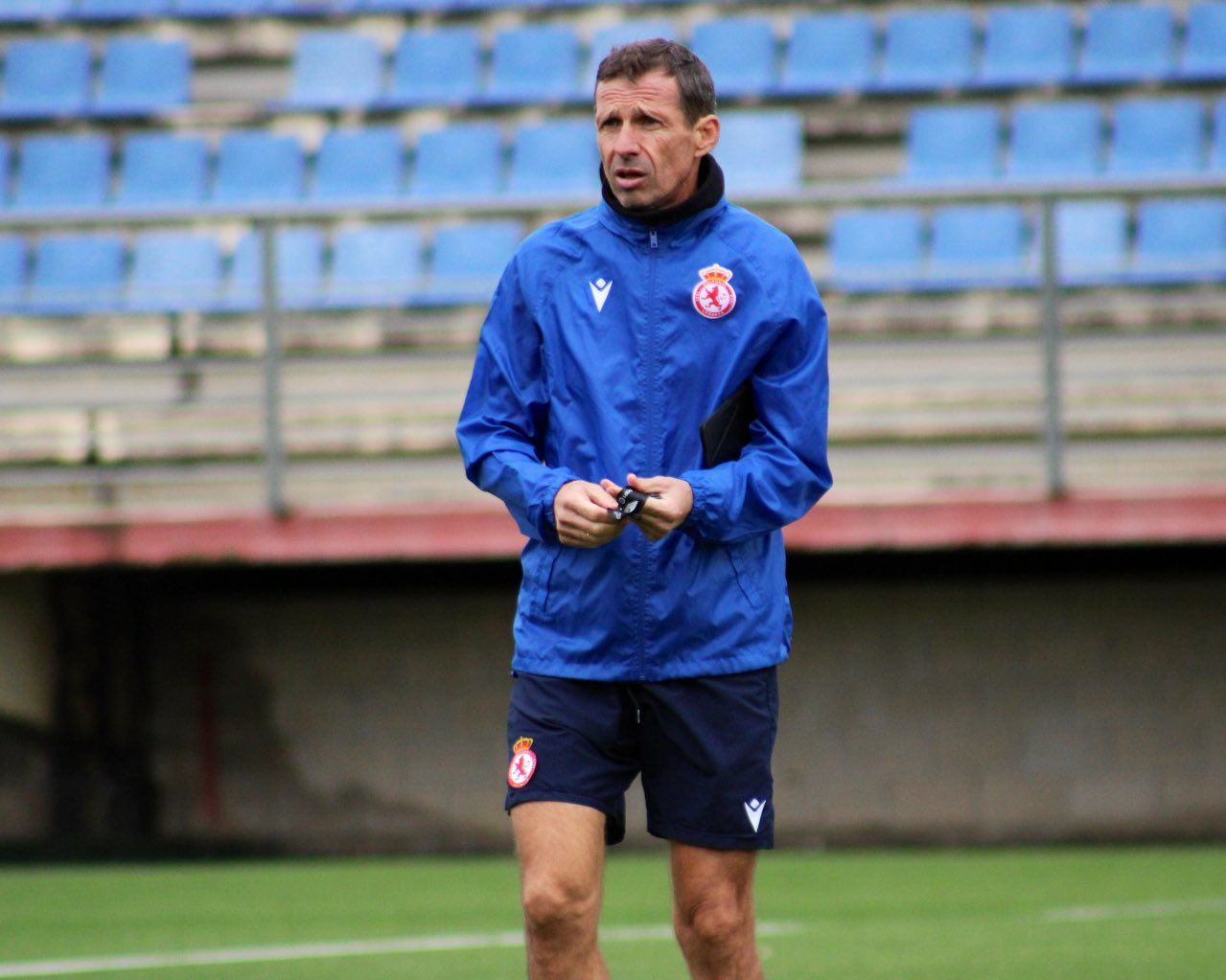 El 'Cuco' Ziganda durante uno de los entrenamientos en el Área de Puente Castro. CYDL El 'Cuco' Ziganda durante uno de los entrenamientos en el Área de Puente Castro. CYDL