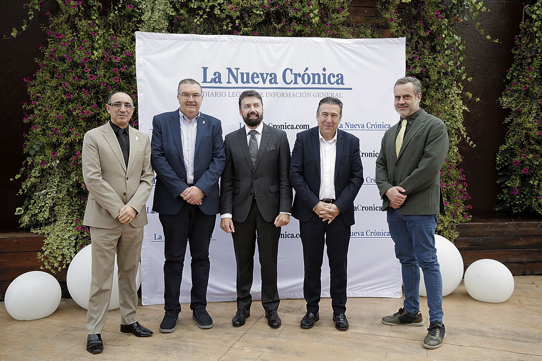 José Ramón García, Roberto Aller y Luis Mariano Santos encabezaron la comitiva de UPL.