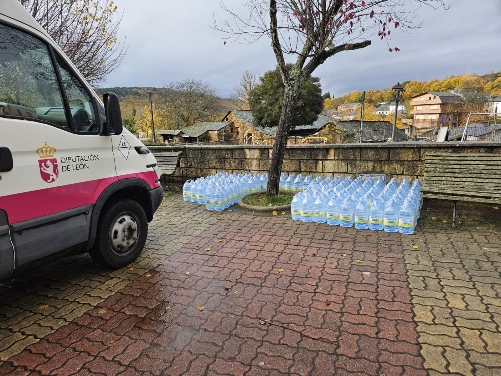 Reparto de agua en Sorbeda. 