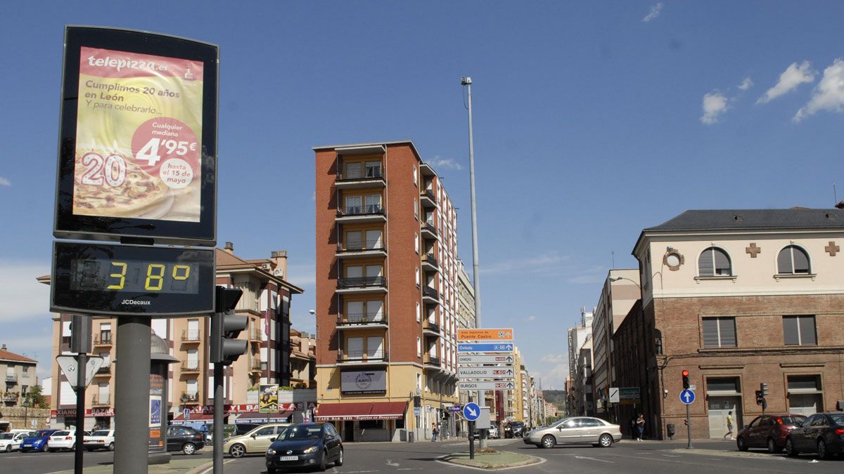 La temperatura máxima registrada en León es de 38,2 grados en el verano de 1987. | MAURICIO PEÑA