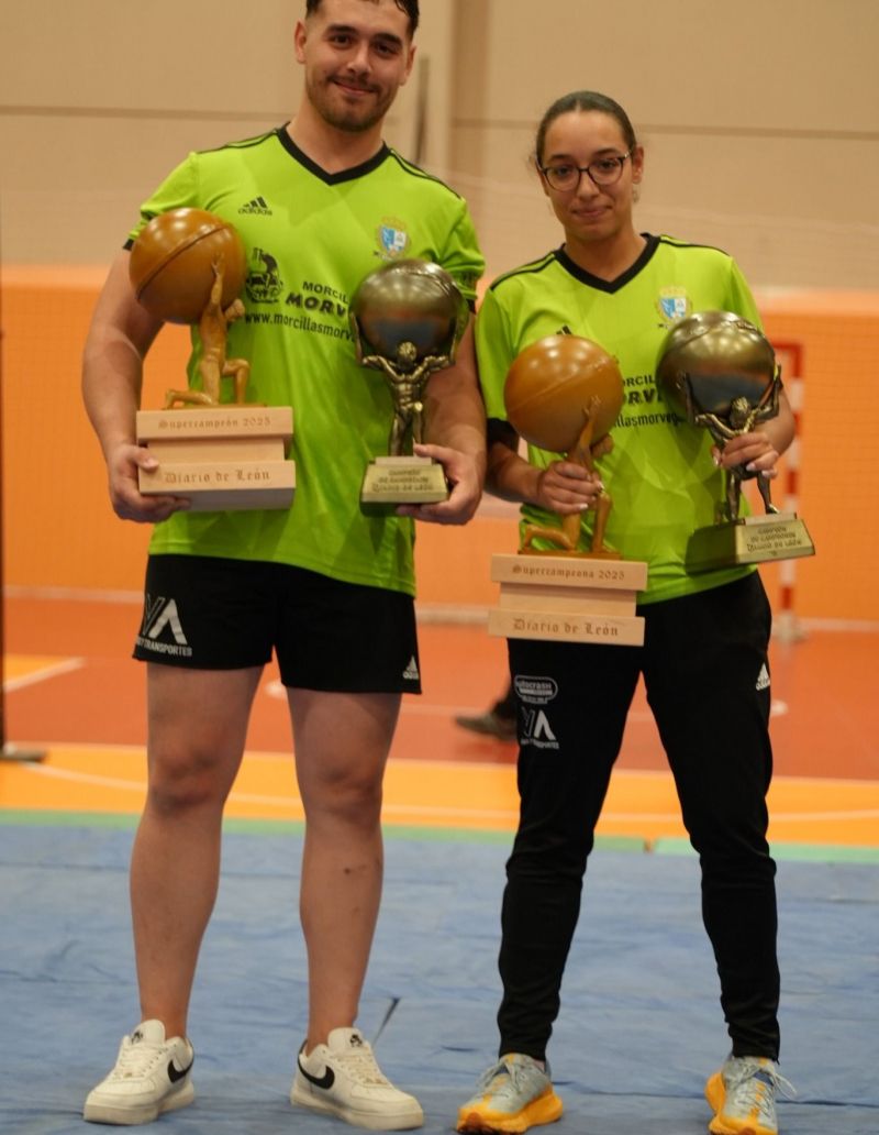 Los supercampeones: Pedro Alvarado en masculina y Edi La Gemela en femenina ANTONIO Los supercampeones: Pedro Alvarado en masculina y Edi La Gemela en femenina ANTONIO