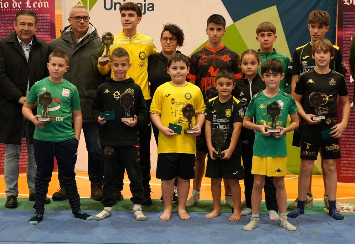 Antes del corro senior se disputó el Campeón de Campeones de base; ahí están los ganadores ANTONIO BARREÑADA