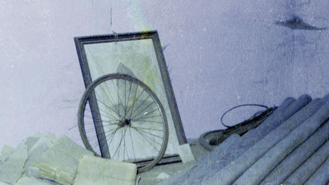 La metáfora del tiempo, el retrato arrumbado y olvidado. FERNANDO RUBIO