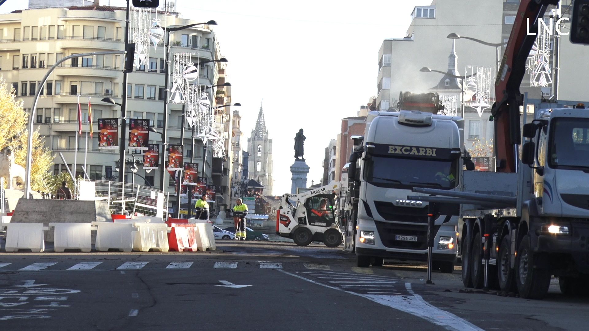 Corte total del tráfico para rematar la nueva glorieta del puente de los Leones