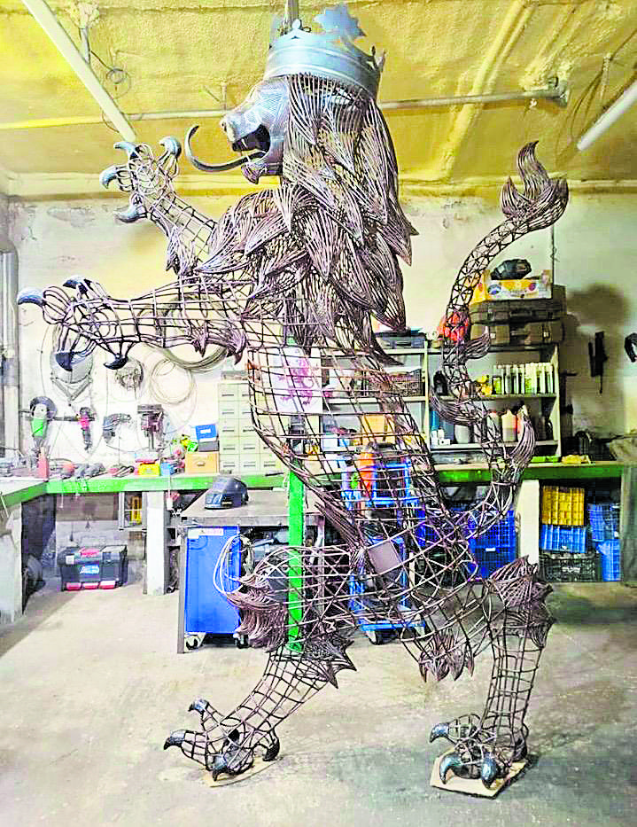 Imagen del león que se colocará sobre el pedestal levantado en el centro de la glorieta. | L.N.C.