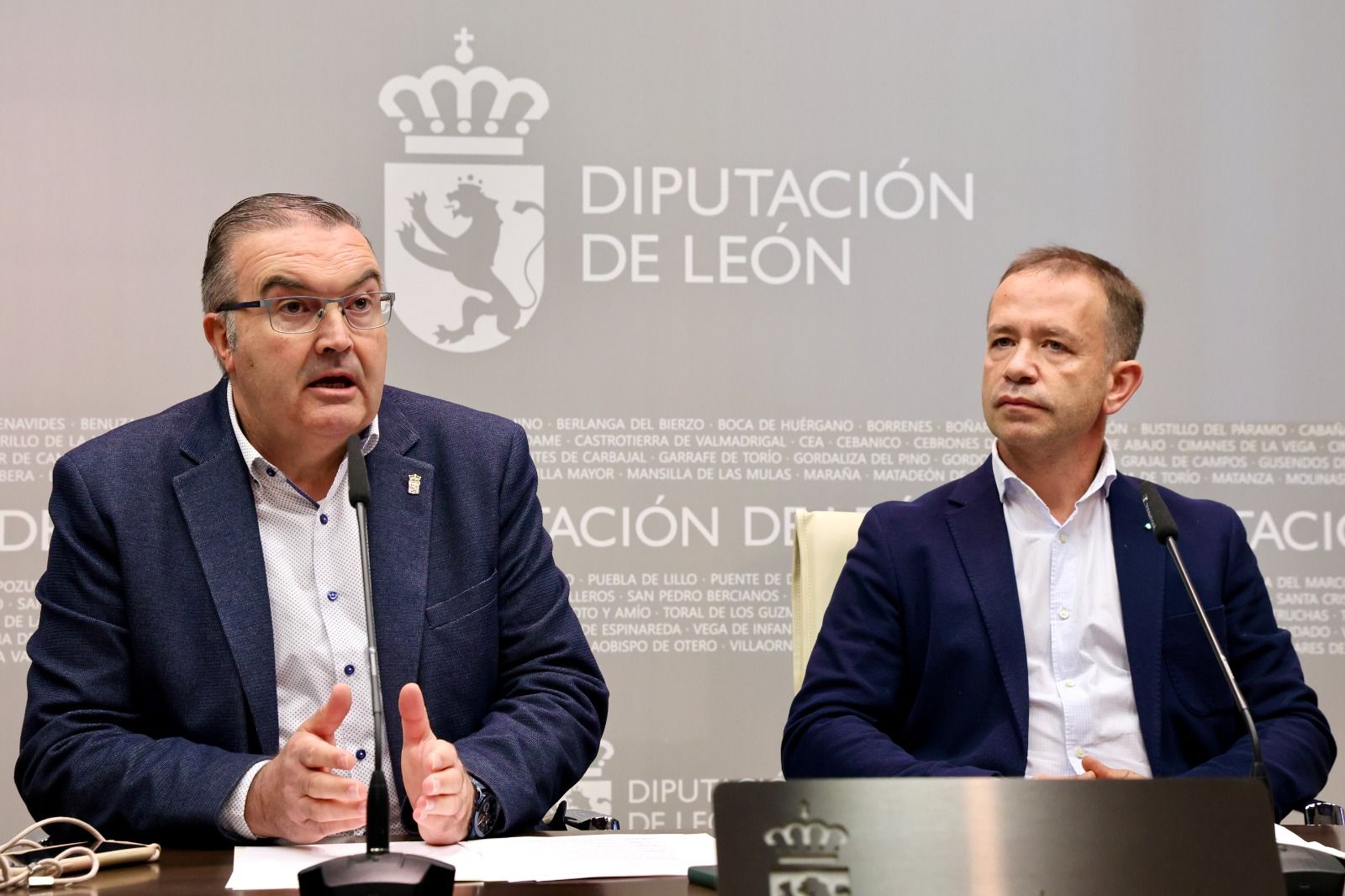 Roberto Aller y Ricardo Bayón presentan la Oficina de Expropiaciones de la Diputación de León | CAMPILLO (ICAL)