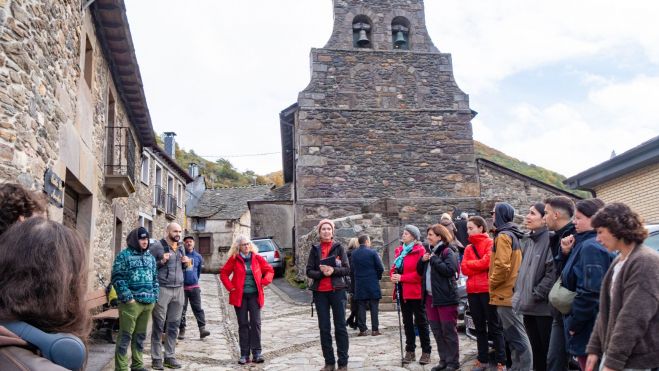 12 Comentando el edificio del alfolí antiguo almacén de sal 12 Comentando el edificio del alfolí antiguo almacén de sal