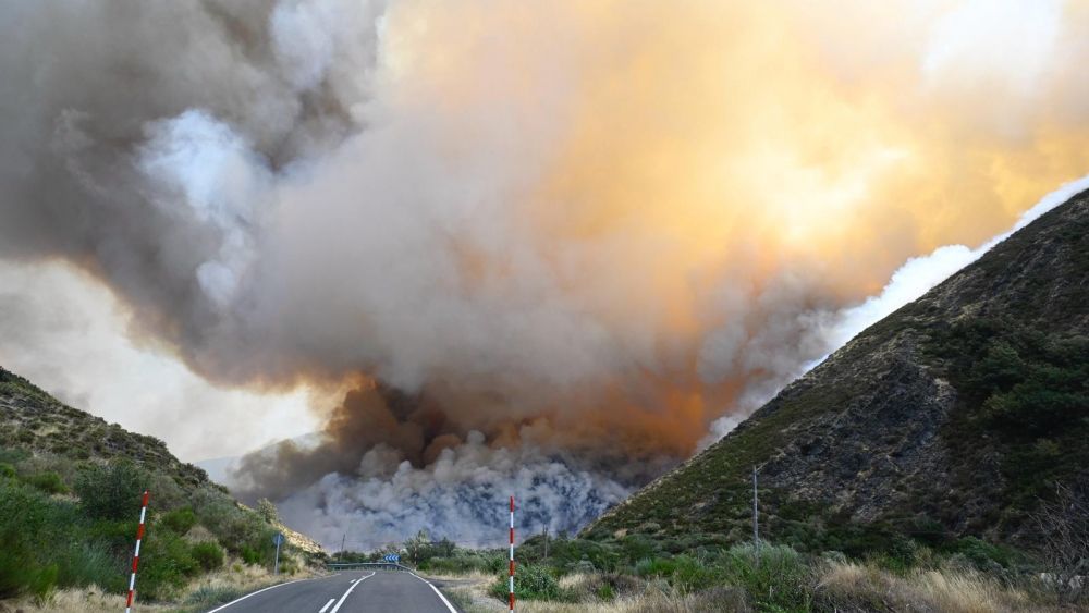 Fotografía de archivo del incendio forestal registrado este verano en Barniedo de la Reina.