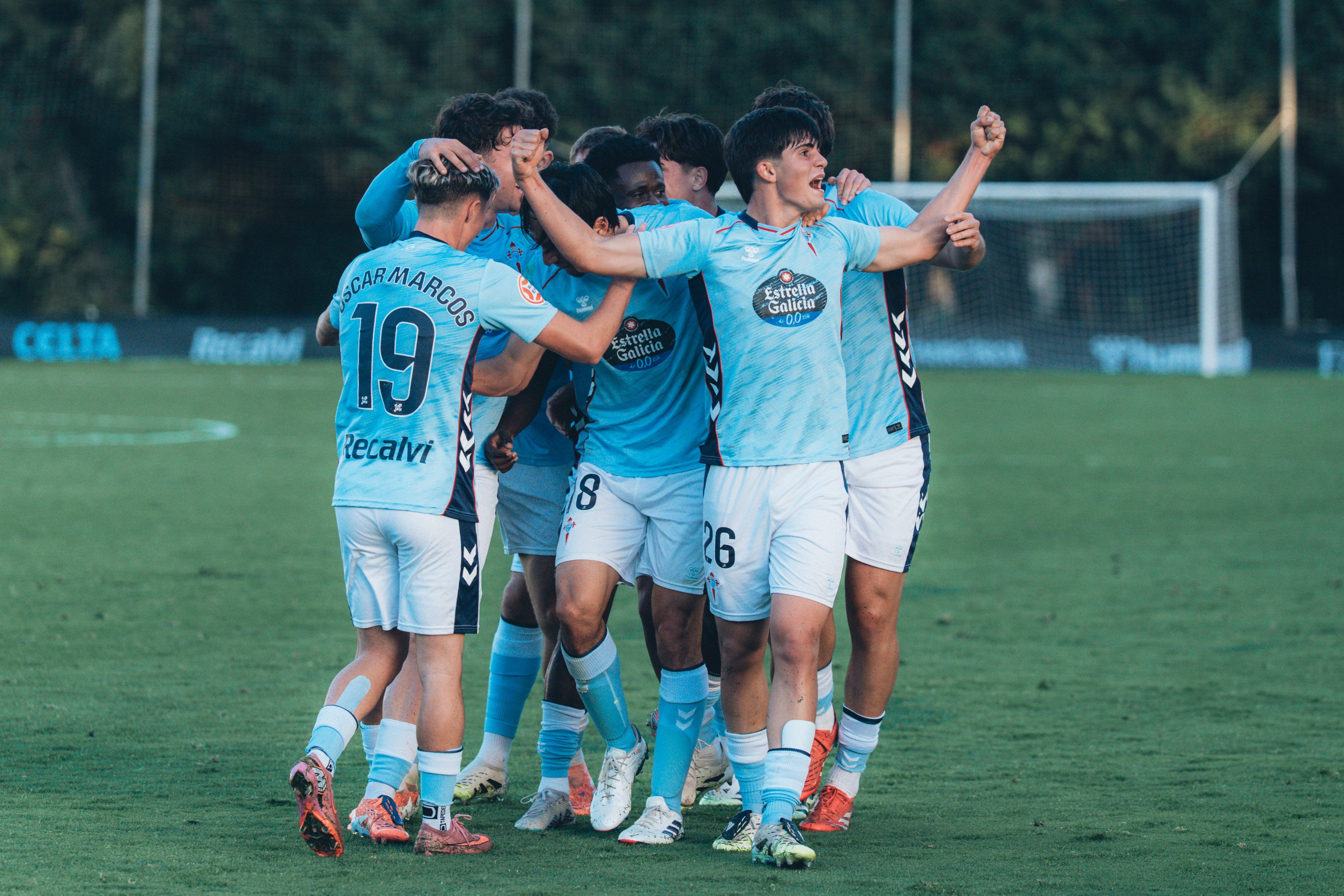 Anxo Rodríguez y Hugo Burcio son los sancionados en el Celta Fortuna. CELTA