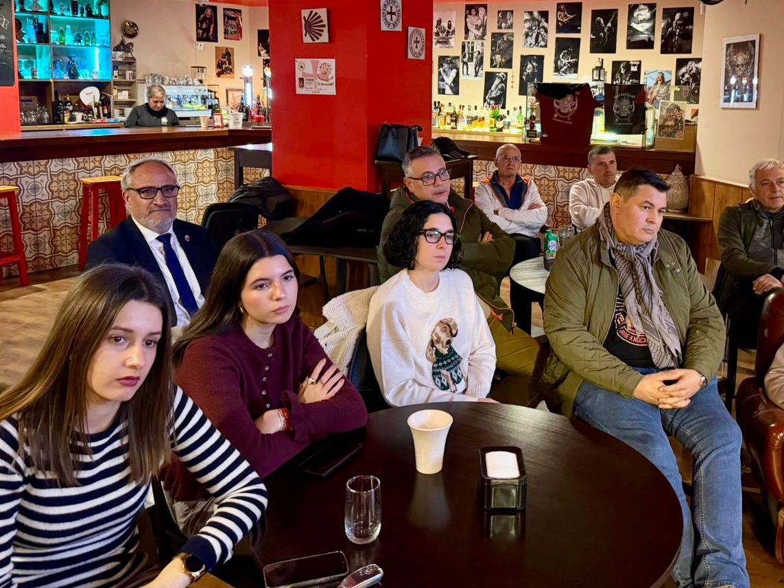 Diálogo abierto organizado por Juventudes Socialistas de Ponferrada.