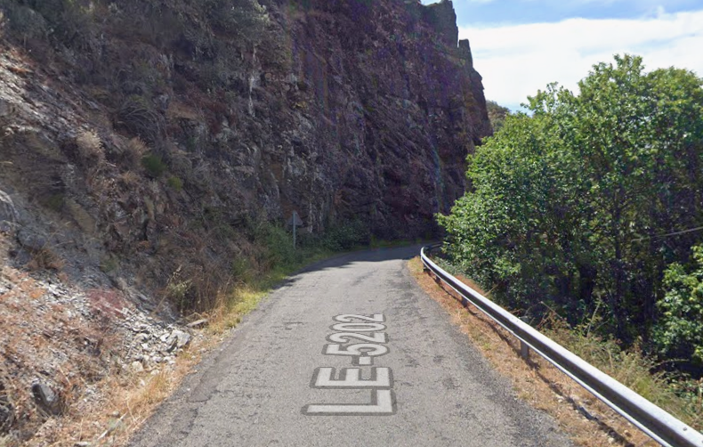 Un tramo de la LE-5202 en San Martín de Moreda. | GOOGLE STREET VIEW
